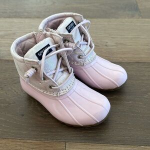 Sperry toddler girl size 9 light pink duck boots